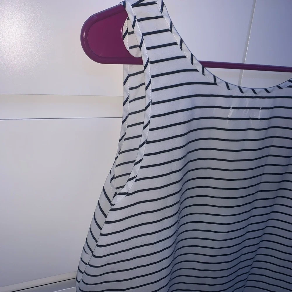 Faded Glory Striped Tank Top Black and White Women’s Medium (8-10) Horizontal - Picture 6 of 8